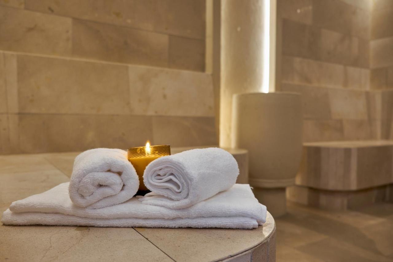 Icon 100 Luxury Apartasuites 公寓式飯店 Bogotá